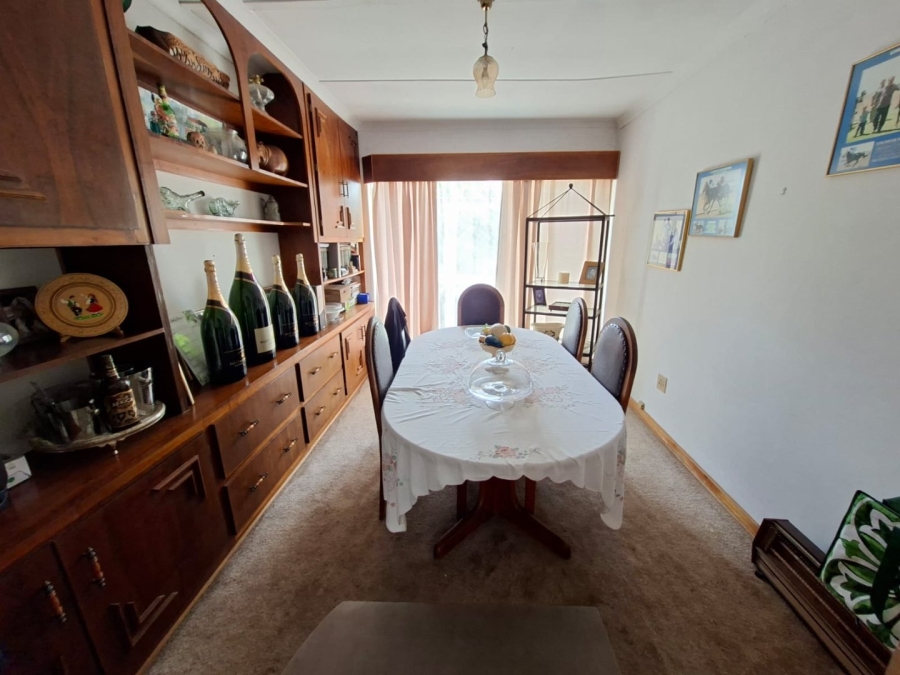 6 Bedroom Property for Sale in Heuwelsig Free State